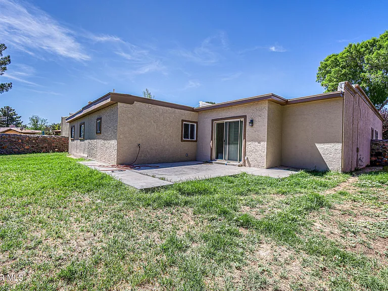 4945 Vista Grande Cir — Photo 31