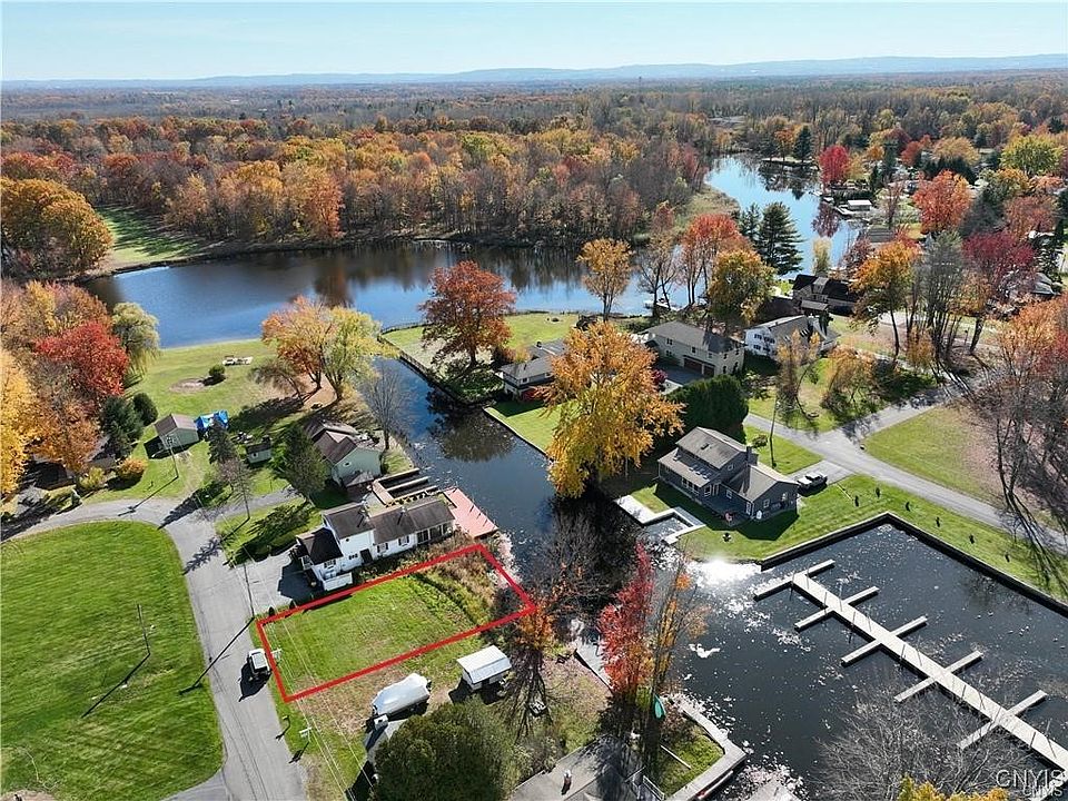 1st image of 1006 Woodland Dr #6