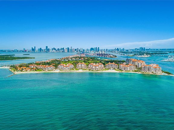 2nd image of 19122 Fisher Island Dr #19222
