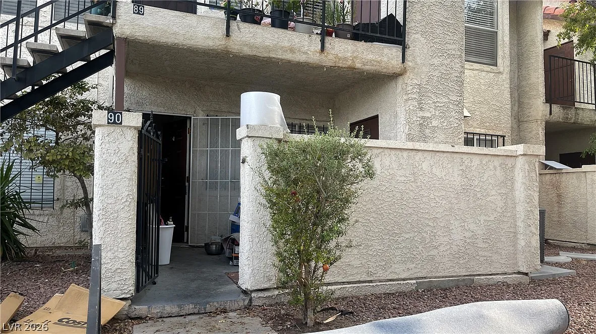 1 bed, 1.0 bath, 585 sqft, $1,100 — Photo 1