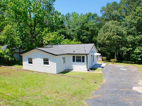 2nd image of 1834 Waldrep Cir SE