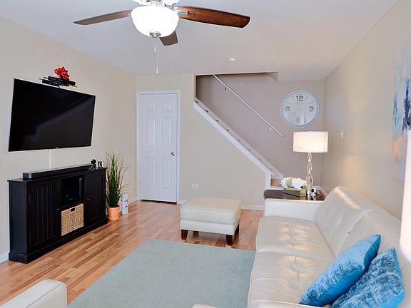 3rd image of 9064 Archer Ave Unit C