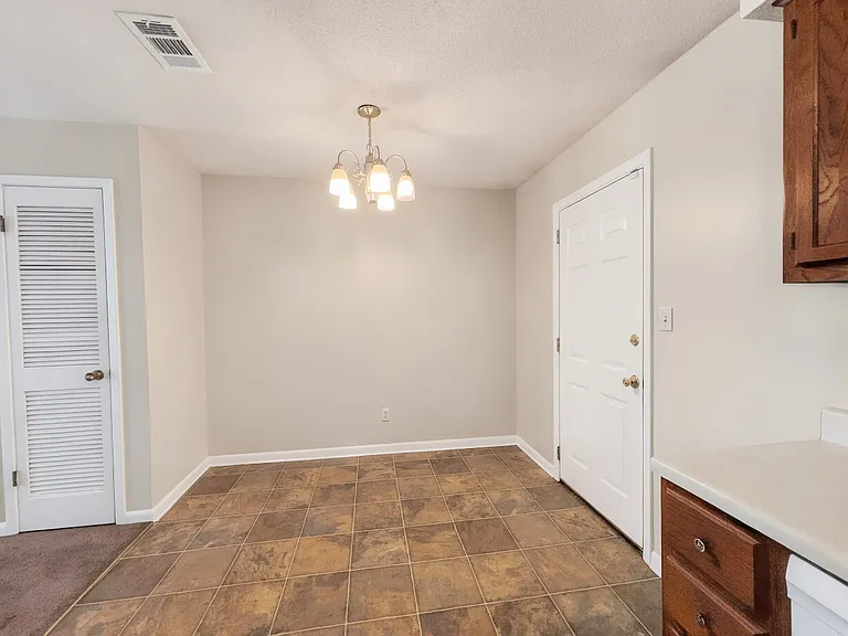 208 Squirrel Haven Rd #A — Photo 6