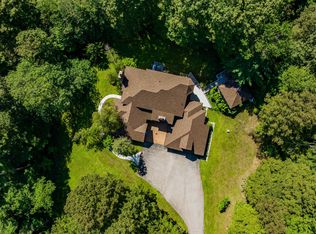 932 McNamara Rd, Dorset, VT 05251