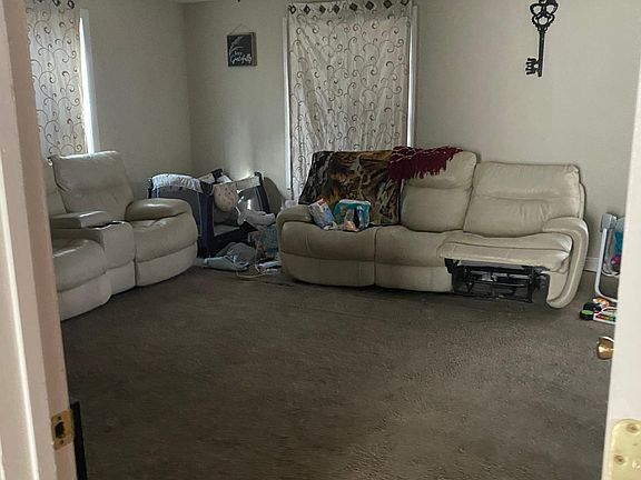 2nd image of 1016 Broadmoor Ave