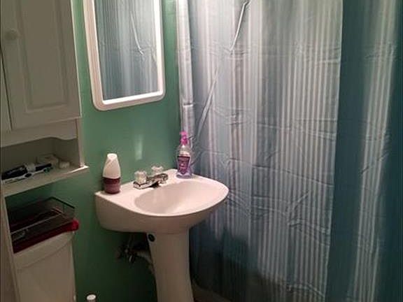 3rd image of 1310 Alameda Ave
