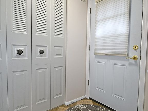 2nd image of 308 Murrays Ln