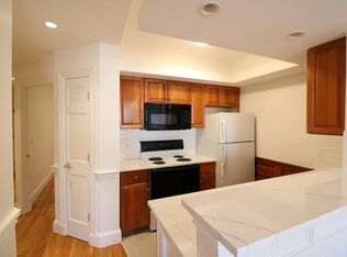 30 Upland Rd #9, Cambridge, MA 02140
