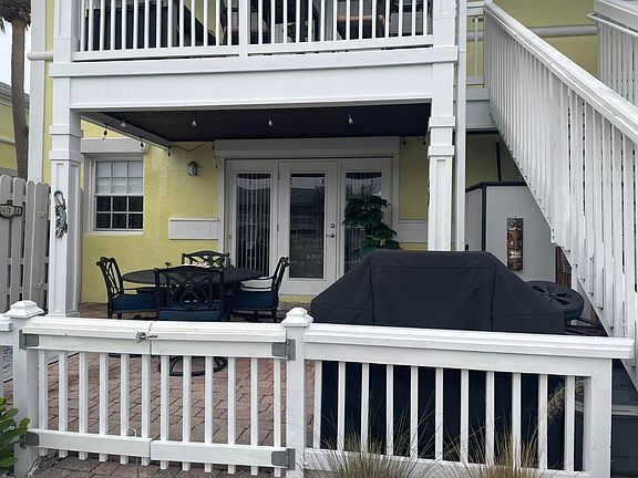 3rd image of 5092 Beach Dr SE #B