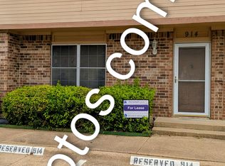 914 Cedar Ter, Cedar Hill, TX 75104