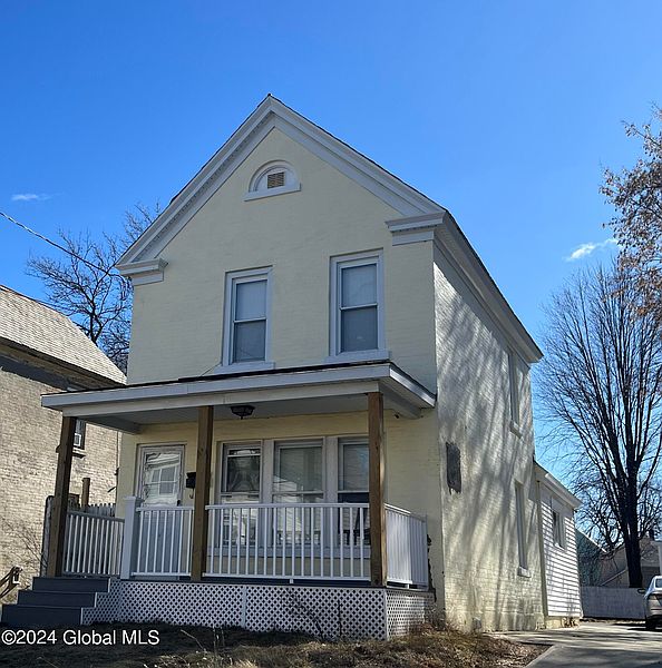 2nd image of 1334 7th Avenue