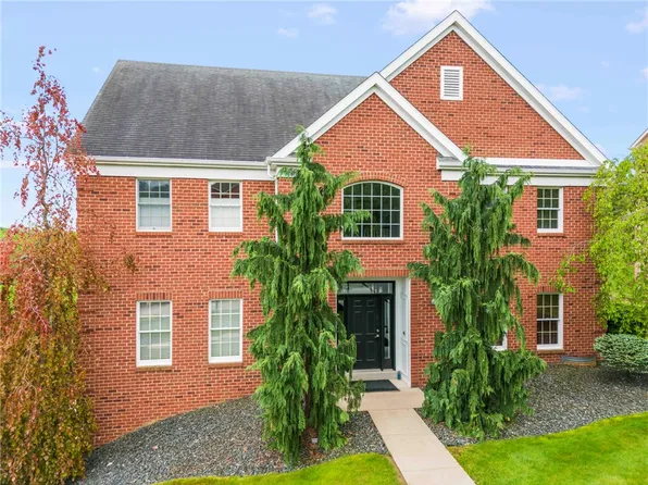 111 Singletree Dr, Venetia, PA 15367