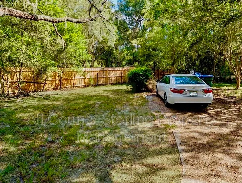 3 bed, 1.0 bath, 960 sqft, $1,395 — Photo 3