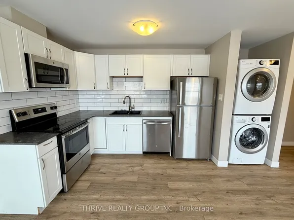 1277 Commissioners Rd W, London, ON