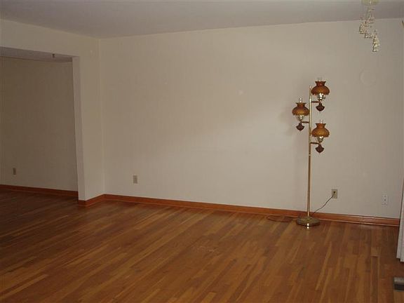 2nd image of 2713 Corlington Dr