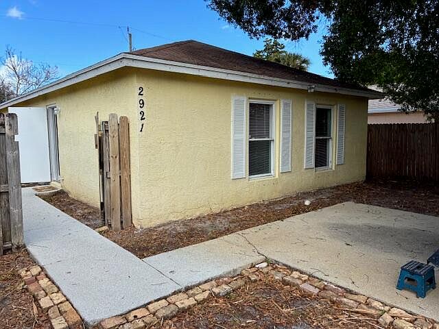 1st image of 2921 Saranac Avenue