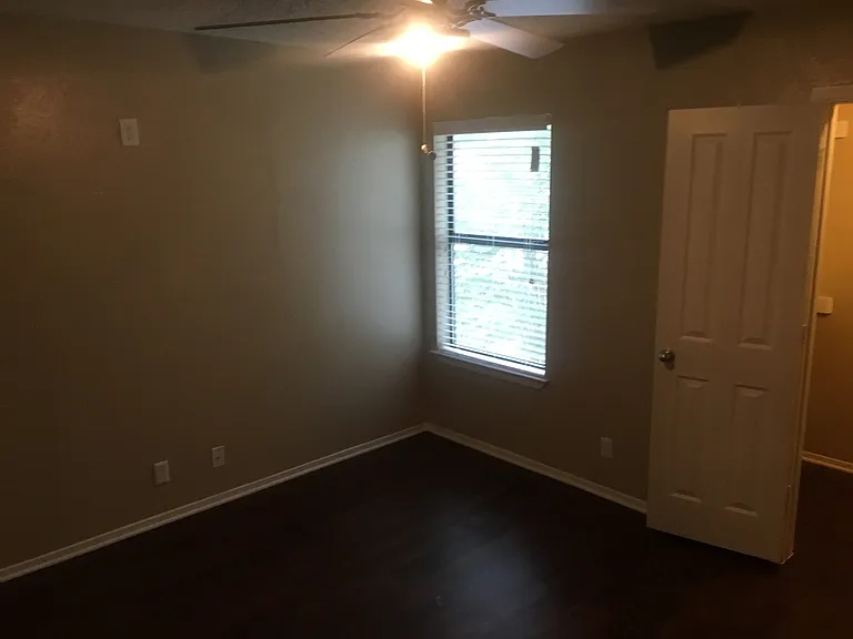 1500 Northwest Blvd — Photo 8