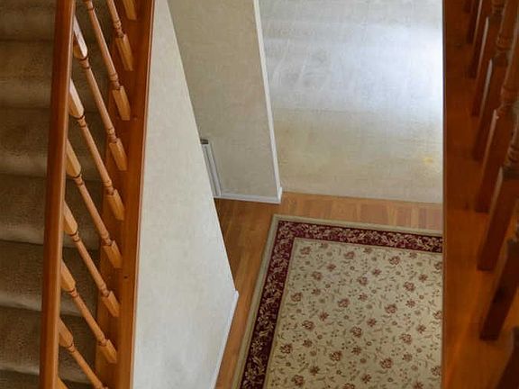 5th image of 8101 Lilac Dr