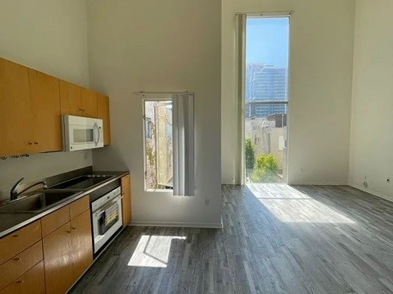 1601 Kettner Blvd #30 — Photo 11