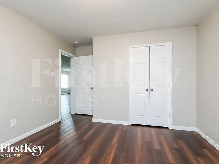2423 Gianna Way — Photo 13
