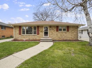 4718 Harding Rd, Kenosha, WI 53142