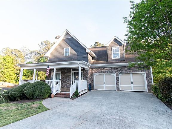 2nd image of 921 Horizon Ct