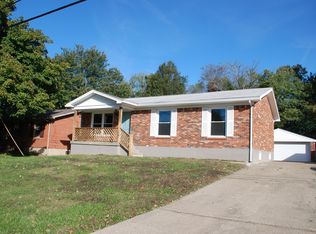6109 Lynnchester Dr, Louisville, KY 40219