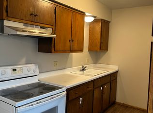 3320 Daisy Ln, Racine, WI 53405