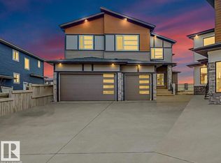 1707 18th St NW, Edmonton, AB