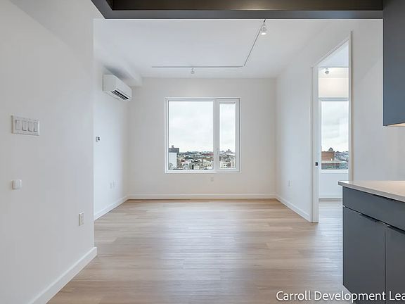 3rd image of 931 Carroll St #1305