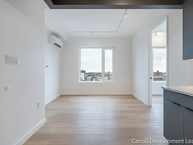 931 Carroll St #1305 — Photo 3