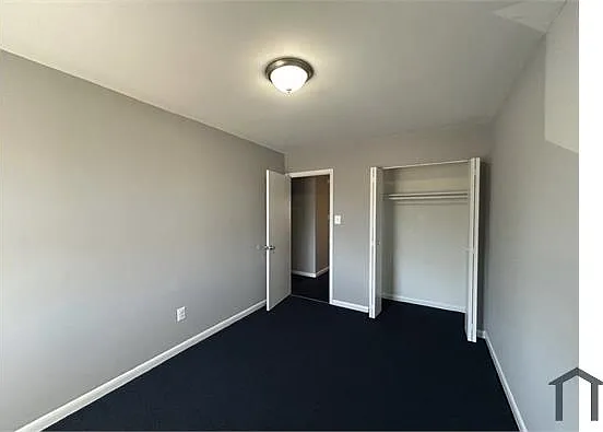 409 Berkshire Ct — Photo 5