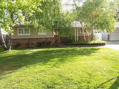 5717 Carlson Dr, Sacramento, CA, 95819