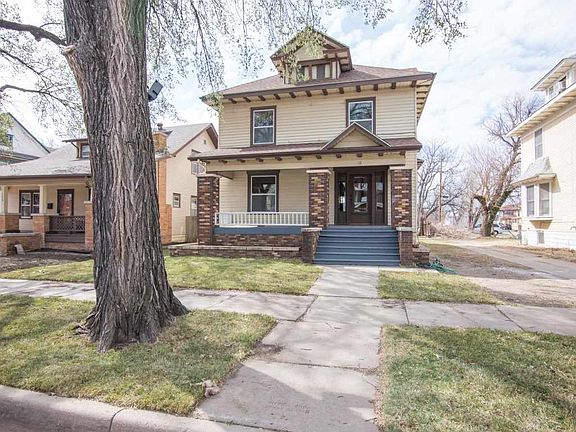 2nd image of 119 S Chautauqua Ave