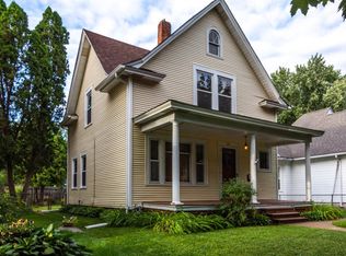 915 4th St E, Saint Paul, MN 55106