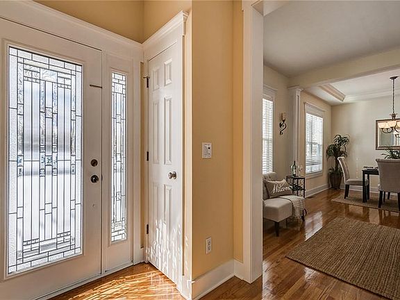 2nd image of 8392 Twin Flowers Rd