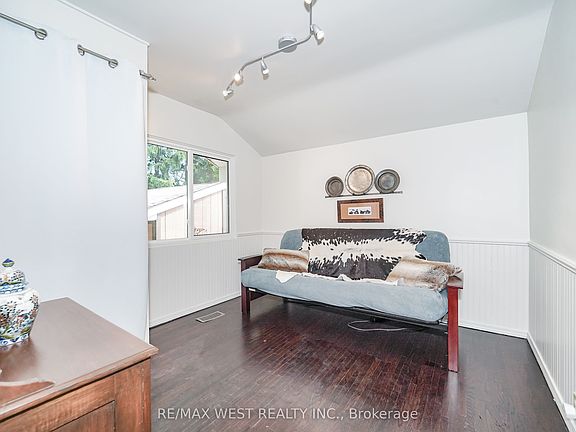 5th image of 143 Botany Hill Rd