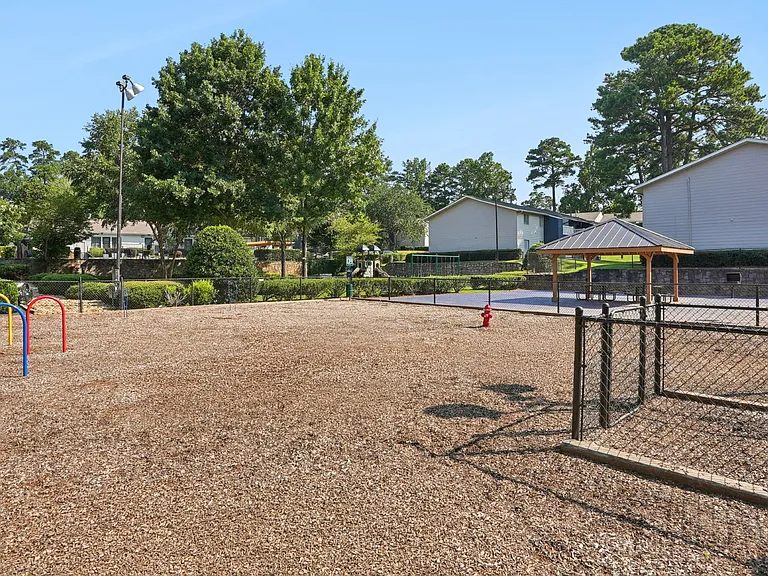Dunwoody Pointe — Photo 21