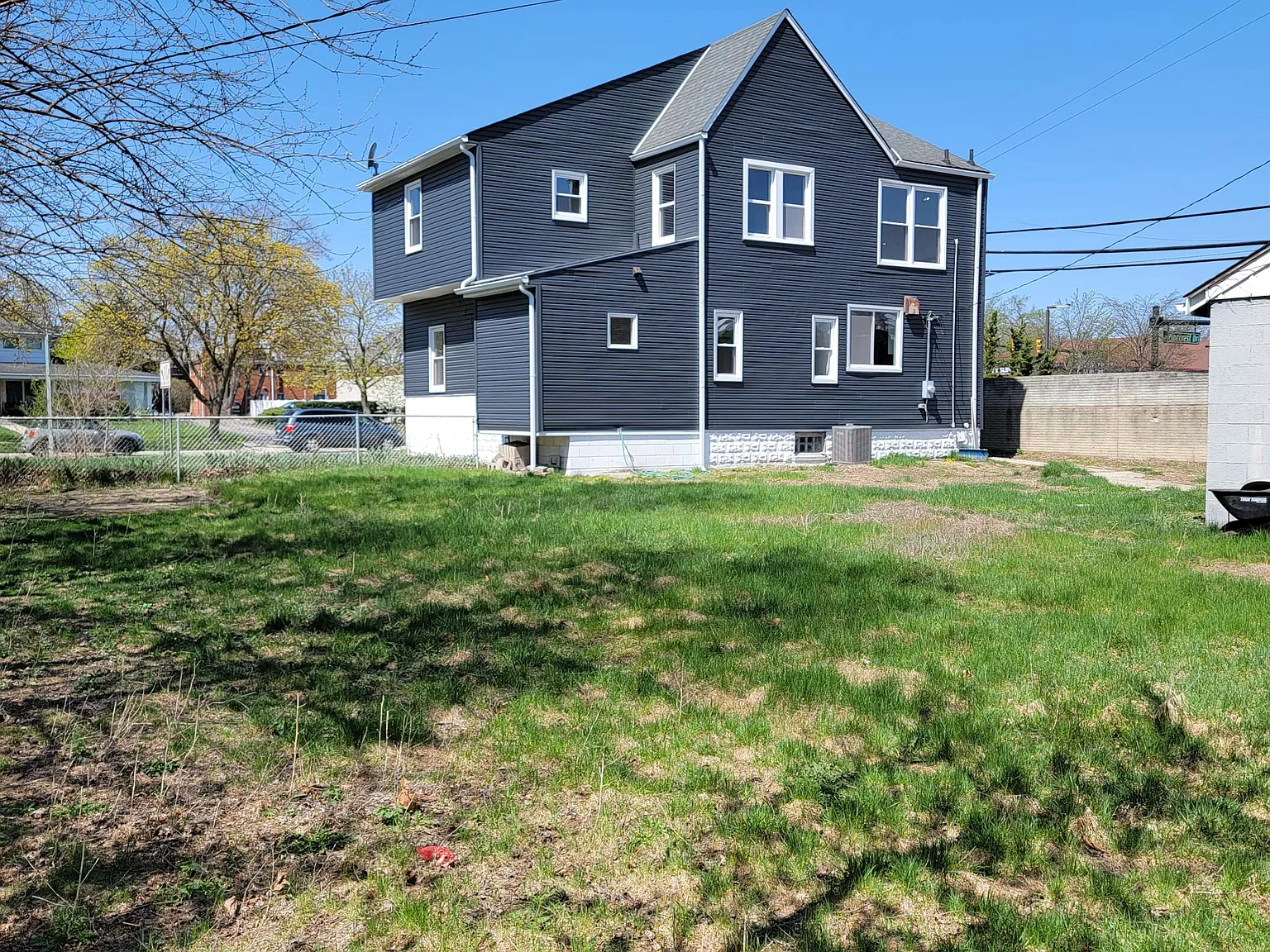 4 bed, 1788 sqft, $3,100 — Photo 2