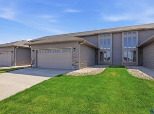 6125 S Bison Pl, Sioux Falls, SD 57108