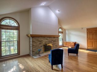 780 Pilgrim Pkwy, Elm grove, WI 53122