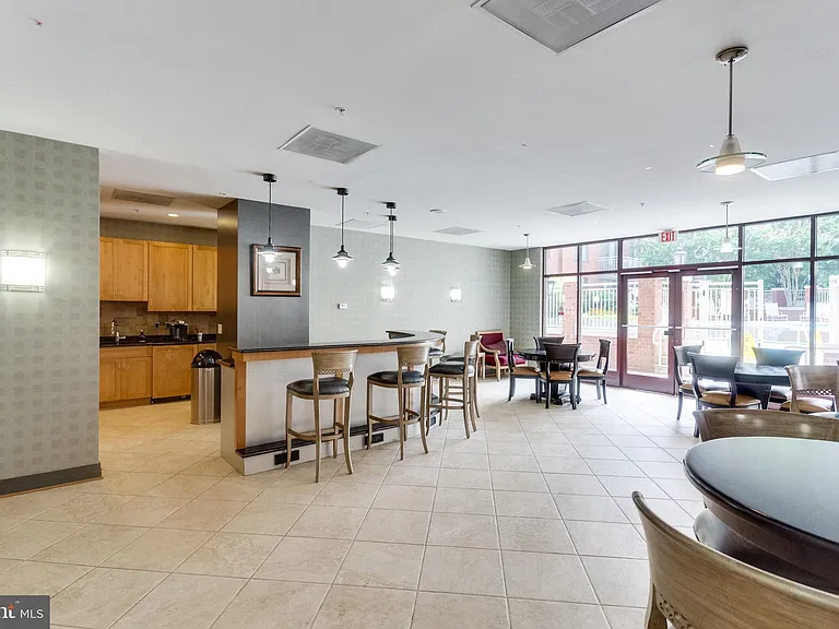 1205 Garfield St #501 — Photo 23