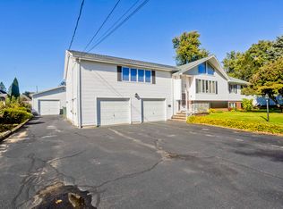 92 Truro St #B, Chicopee, MA 01013