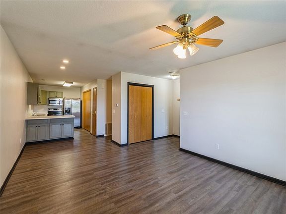 3rd image of 1104 N 6th St Unit 1