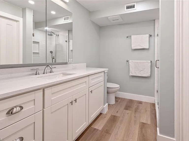 250 7th Ave S #202 — Photo 15