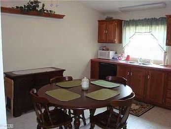 5th image of 608 Eisenhour St