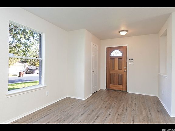 4th image of 2503 Butterfly Bay