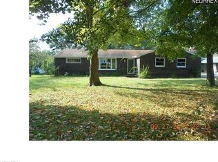 2104 State St NE, Canton, OH 44721