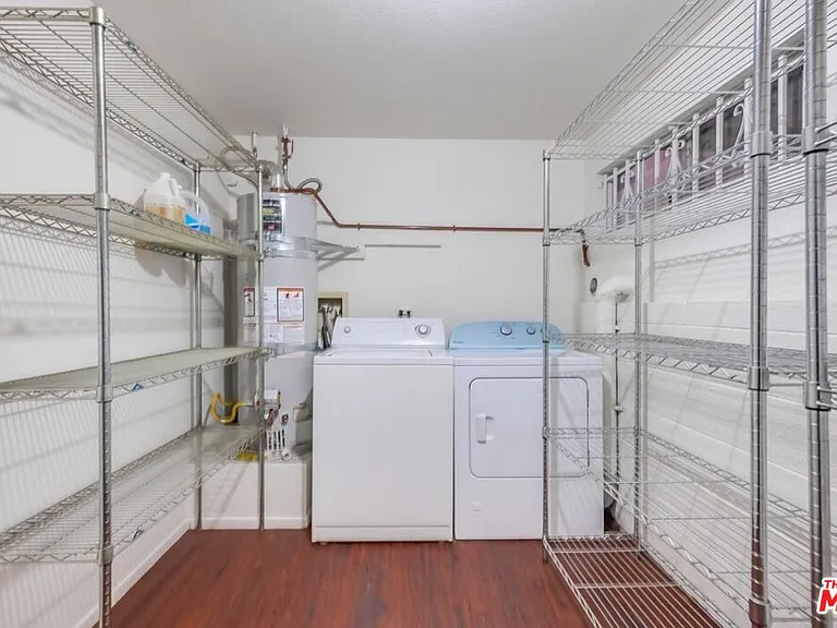 1077 W Kensington Rd #3 — Photo 56