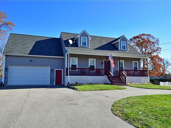 3rd image of 42 Tilbury Dr
